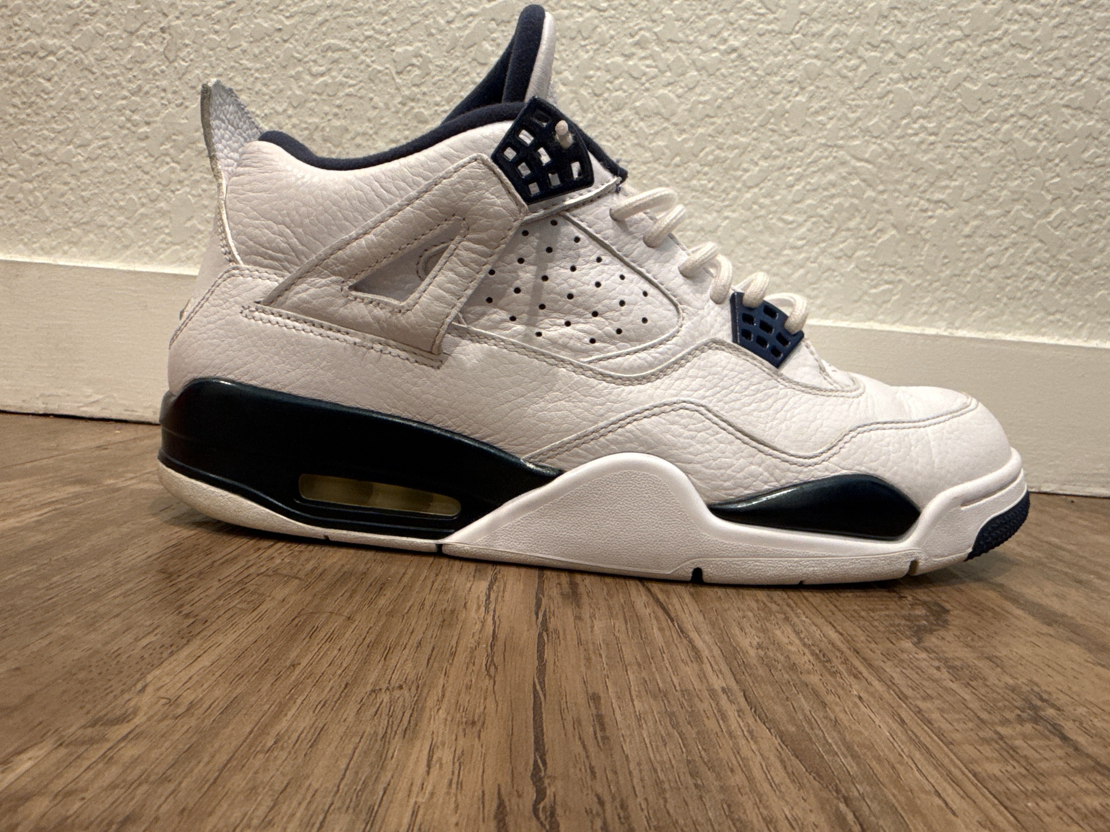 Jordan 4 Retro