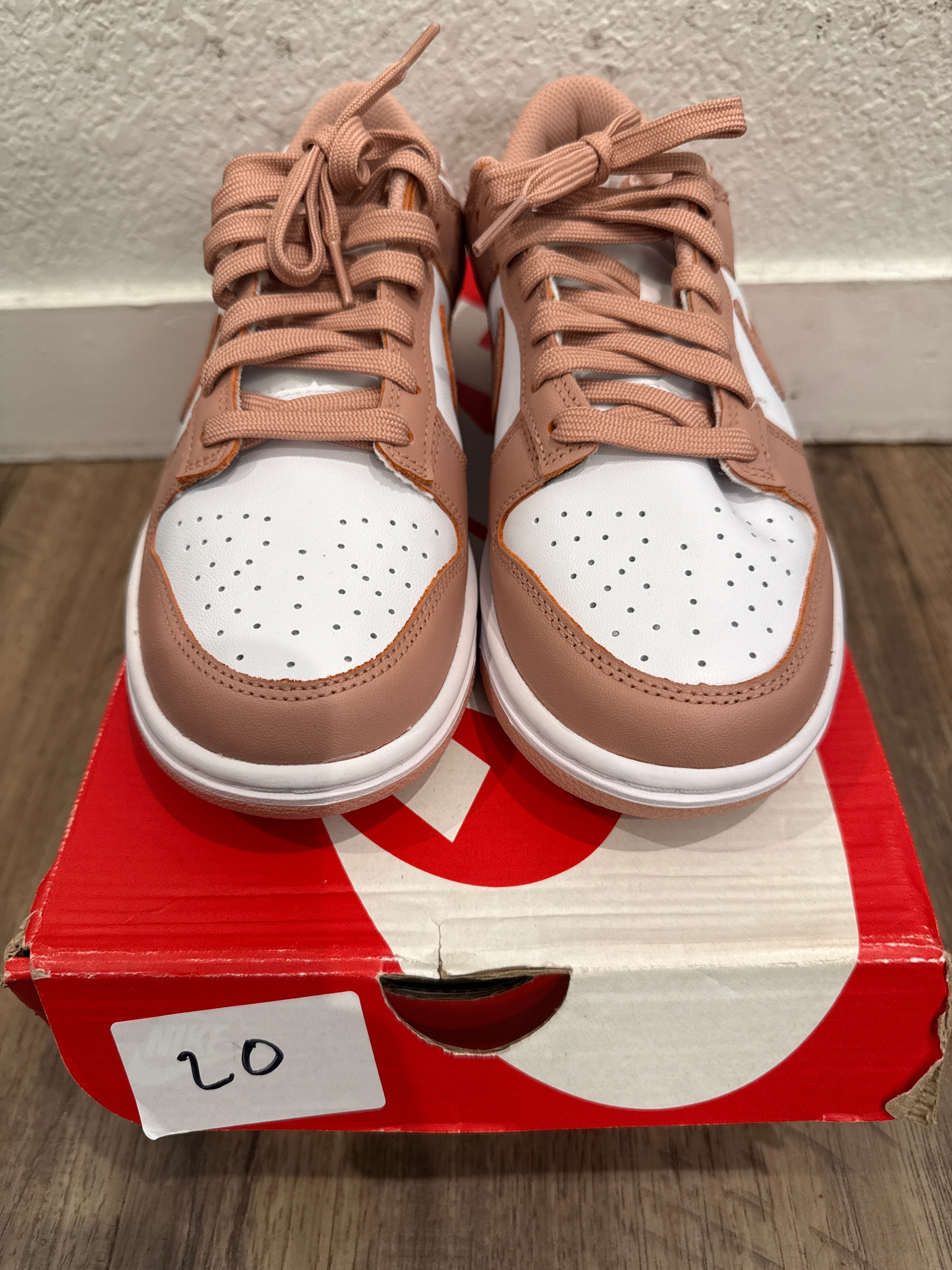 Nike Dunk Low (W)