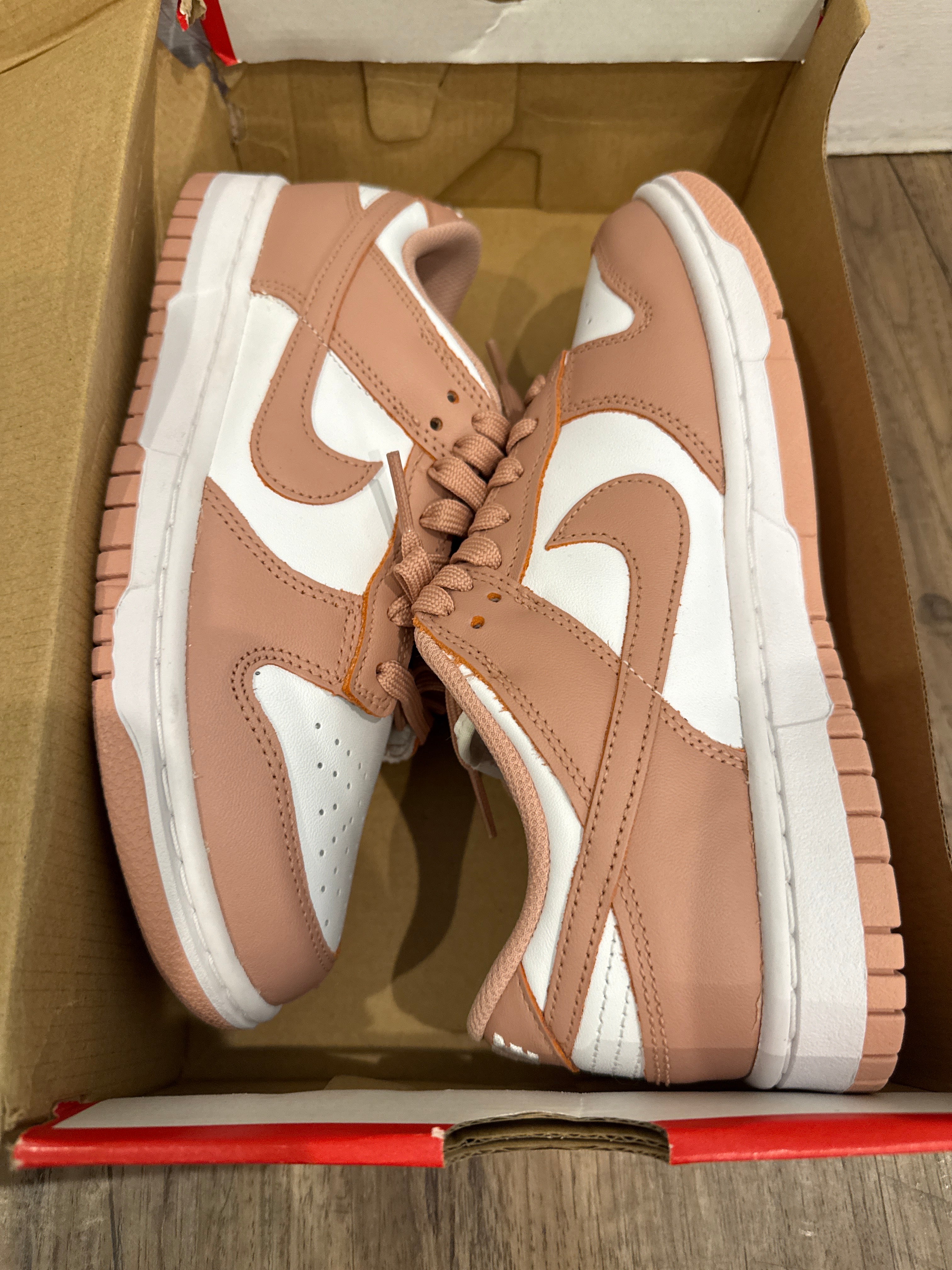 Nike Dunk Low (W)