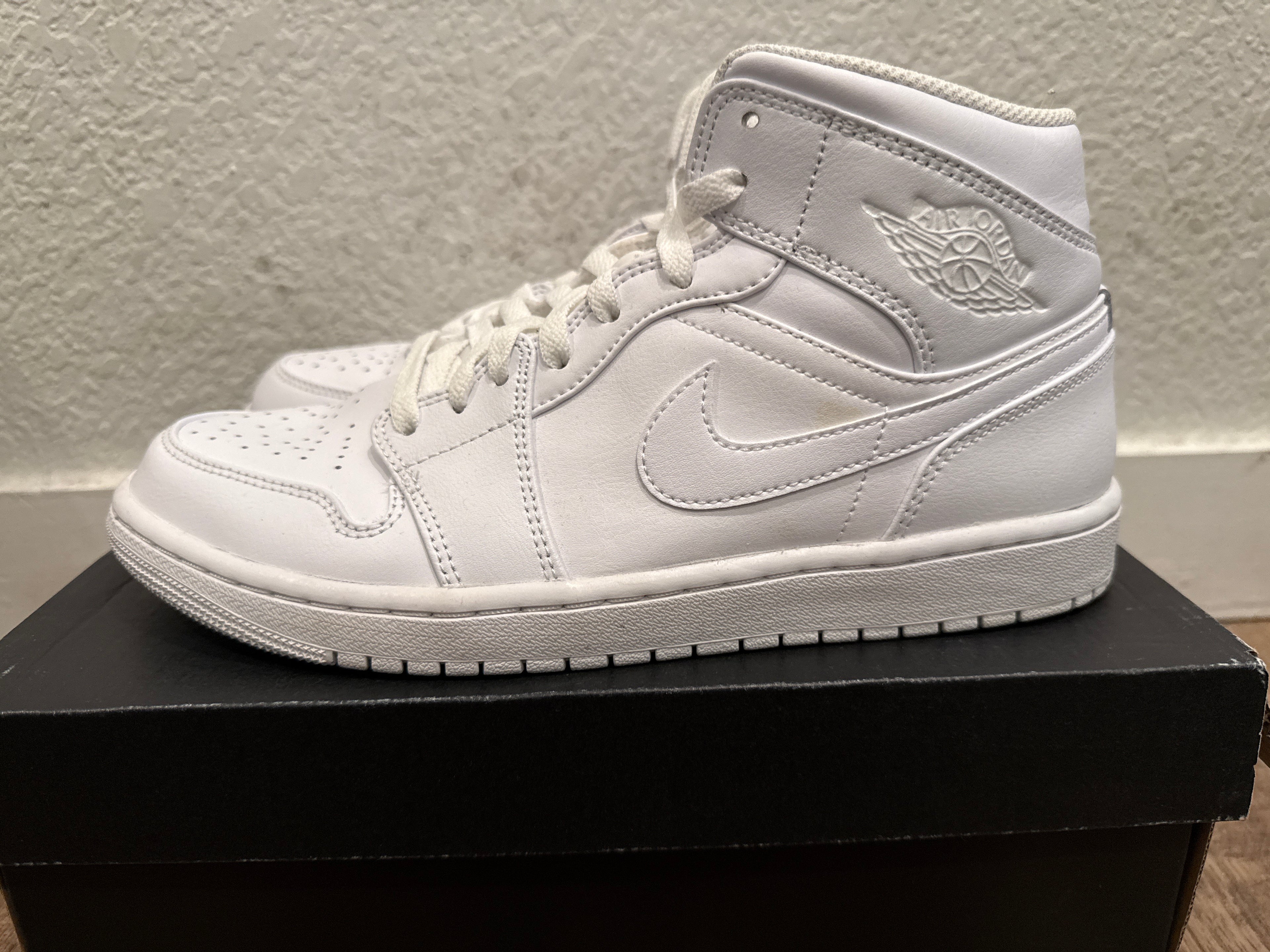 Jordan 1 Mid