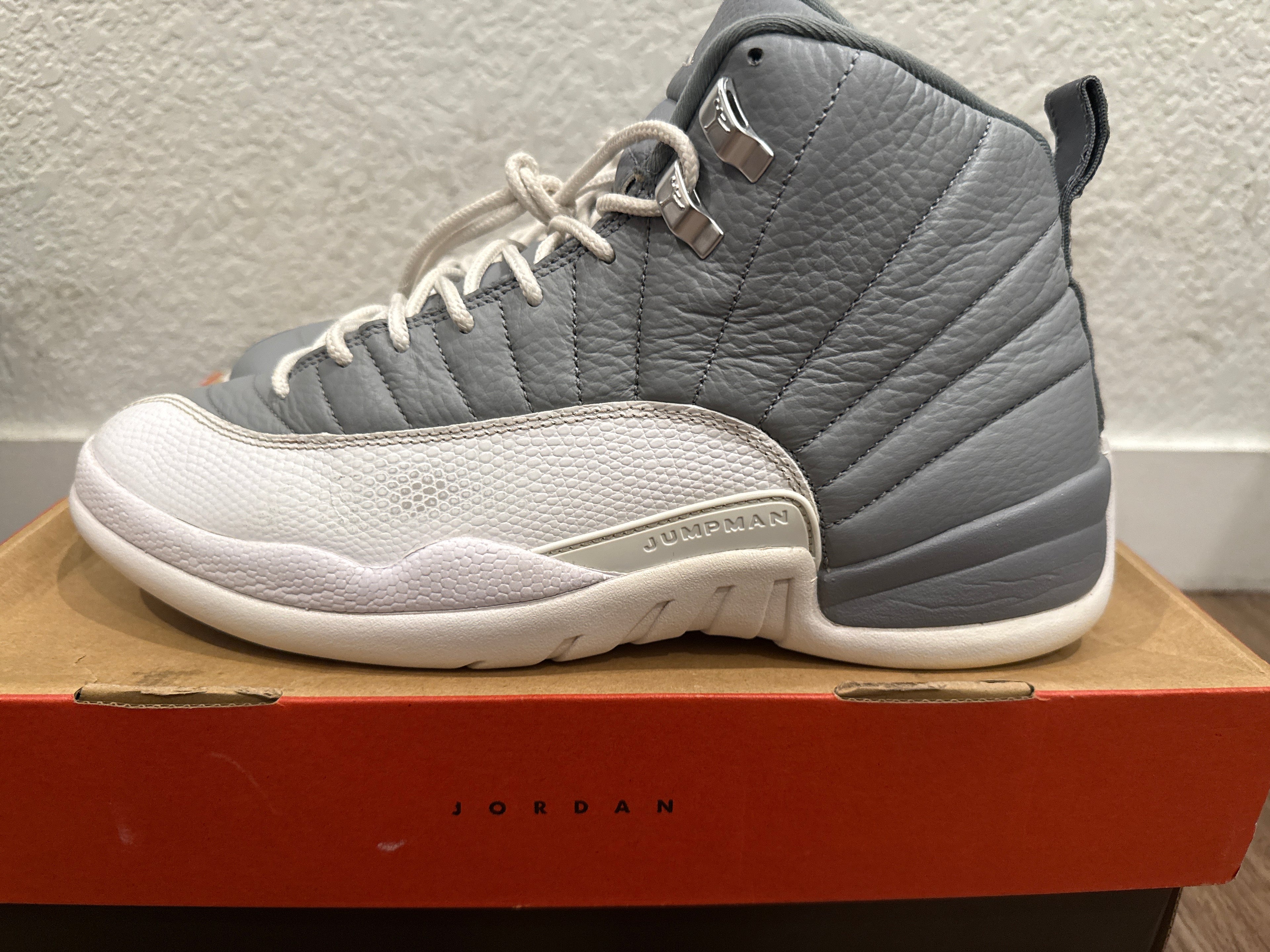 Jordan 12 Retro