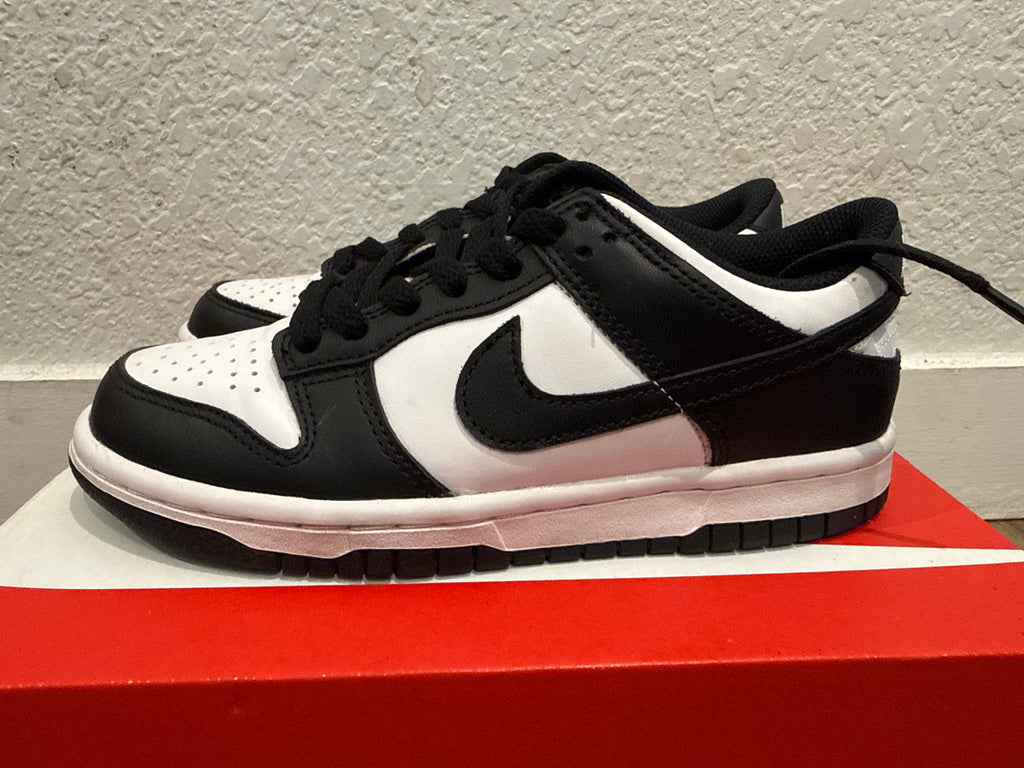 Nike Dunk Low Retro