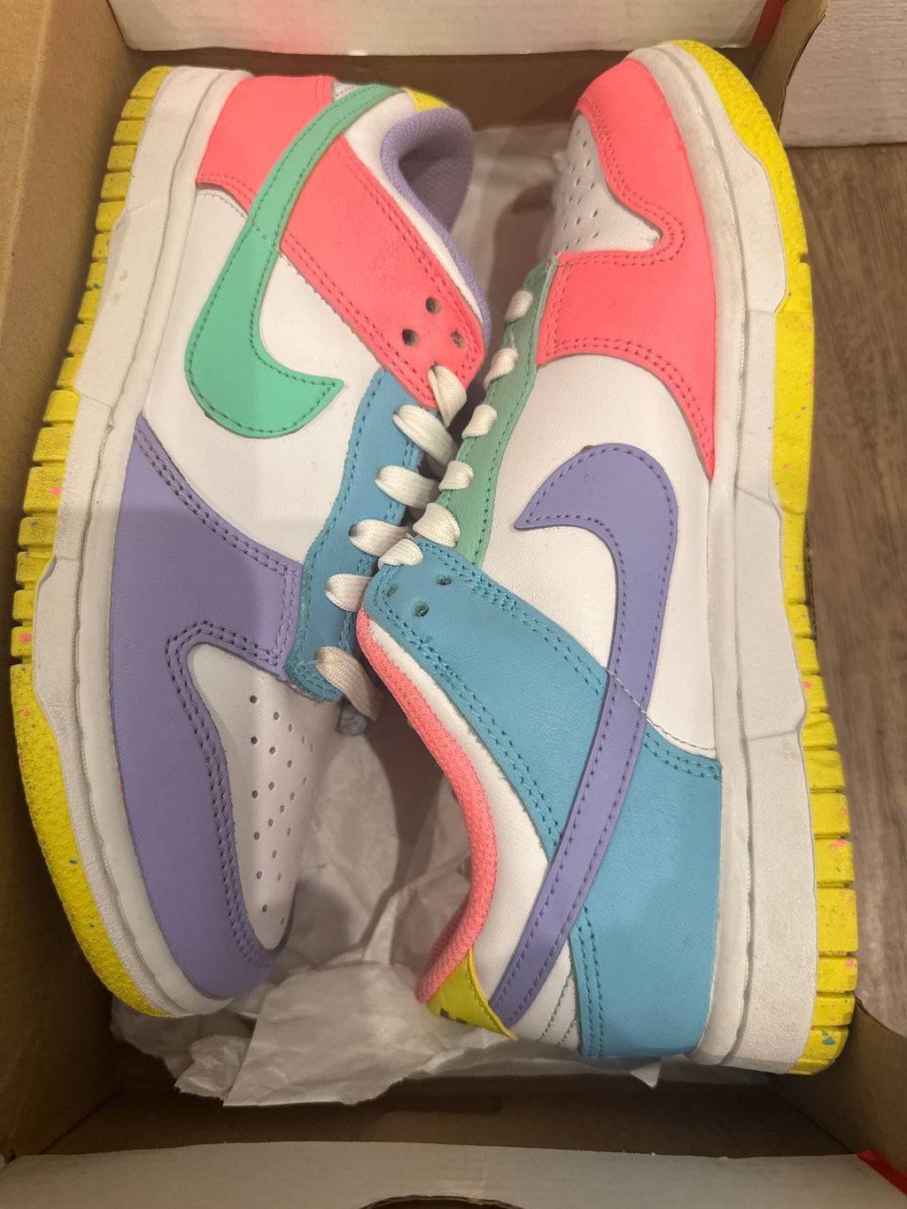 Nike Dunk Low SE (W)