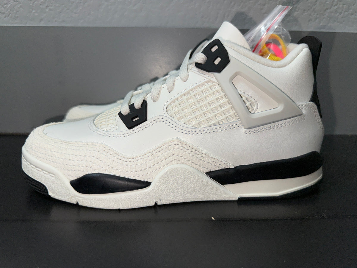 Jordan 4 Retro